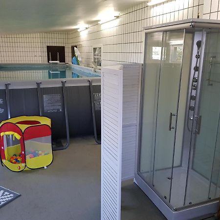 Große, helle Ferienwohnung mit 2 Balkonen auf dem Bauernhof in der Lüneburger Heide Oetzen Exterior foto