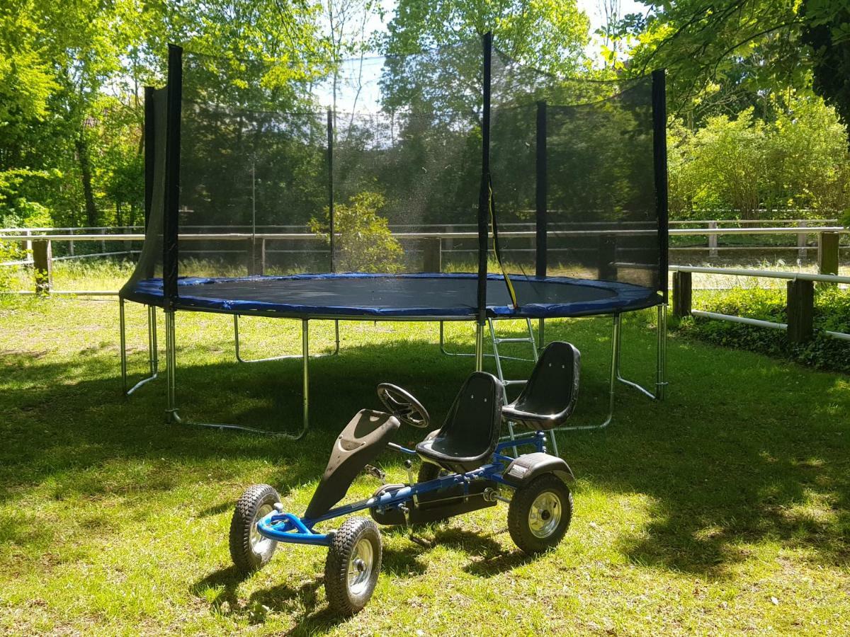 Große, helle Ferienwohnung mit 2 Balkonen auf dem Bauernhof in der Lüneburger Heide Oetzen Exterior foto