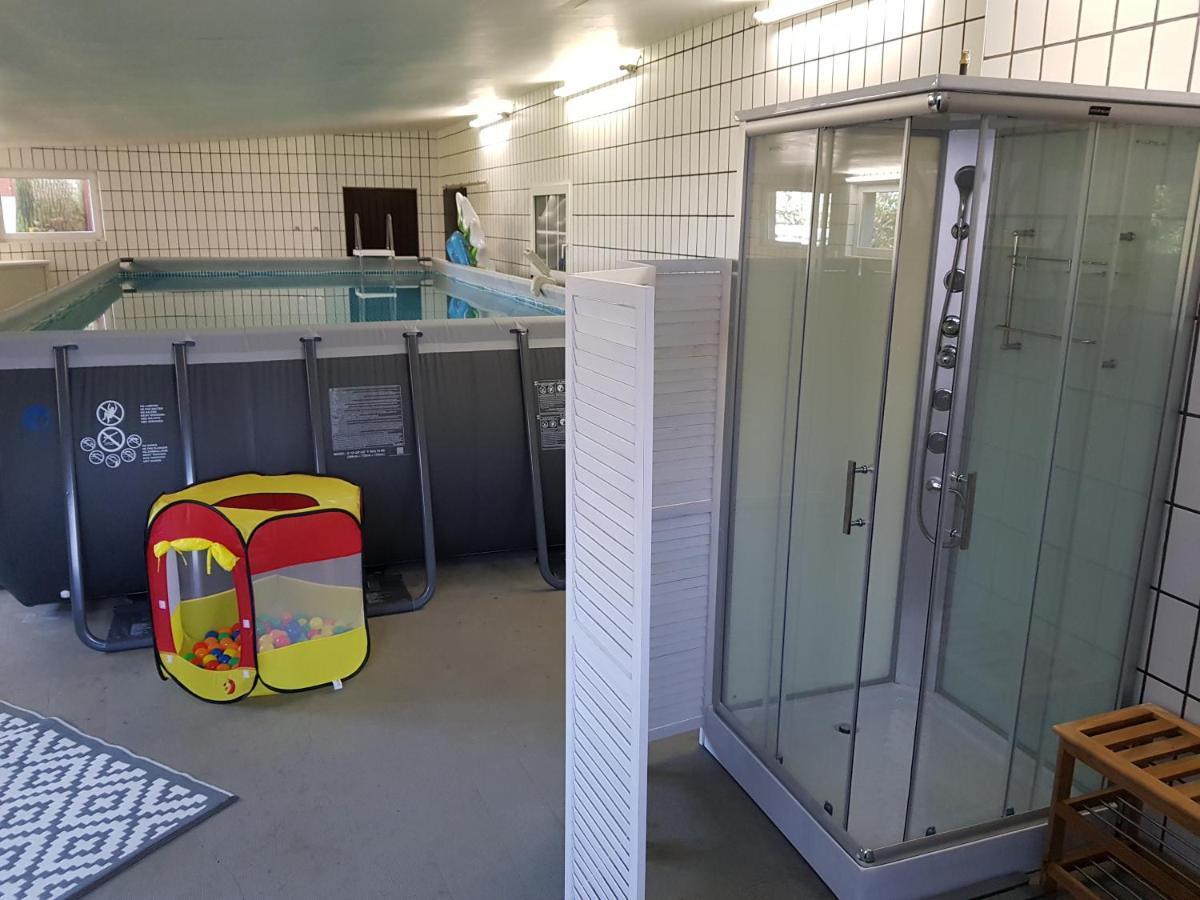 Große, helle Ferienwohnung mit 2 Balkonen auf dem Bauernhof in der Lüneburger Heide Oetzen Exterior foto